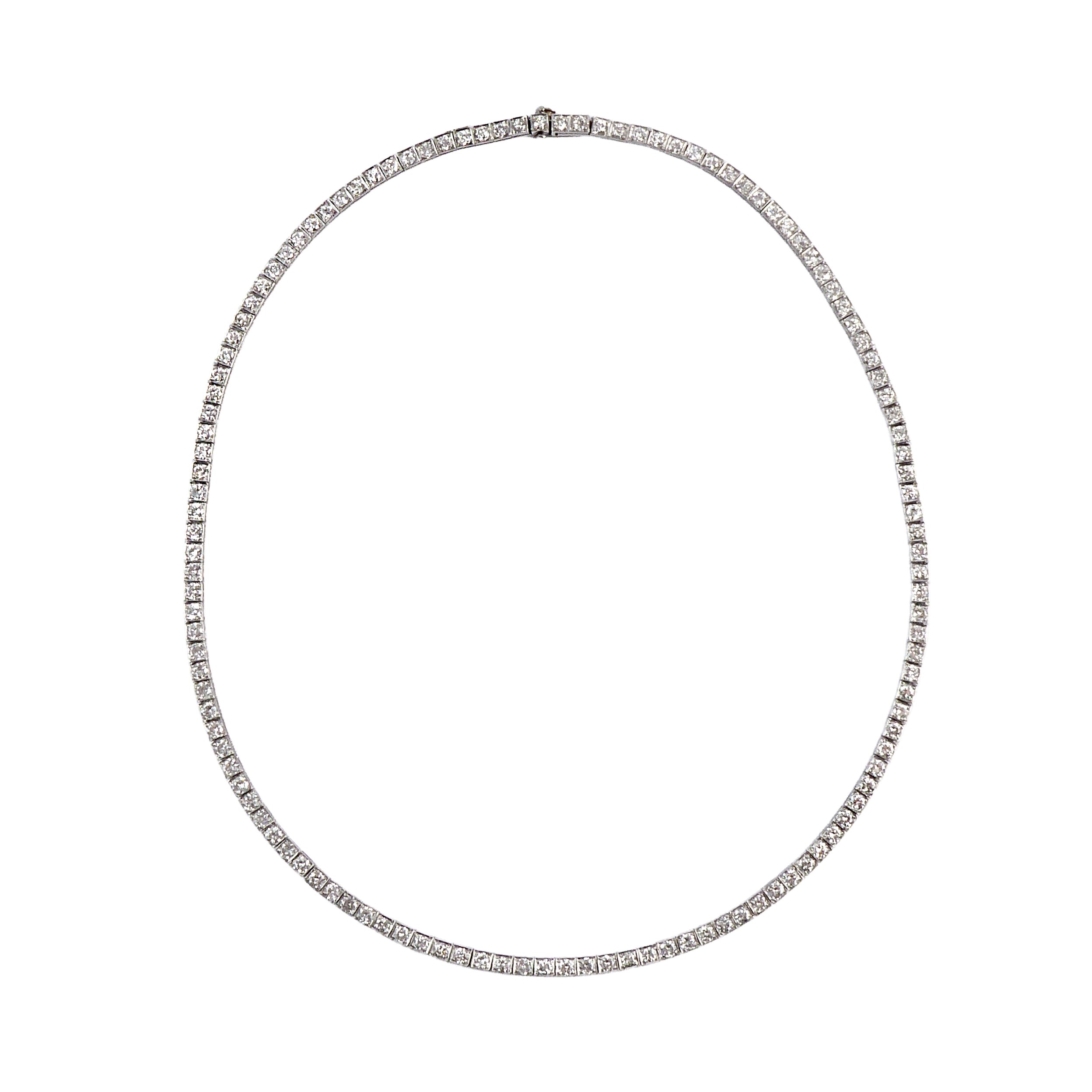 Art Deco diamond line necklace, box collet set with 124 round brilliant cut diamonds,